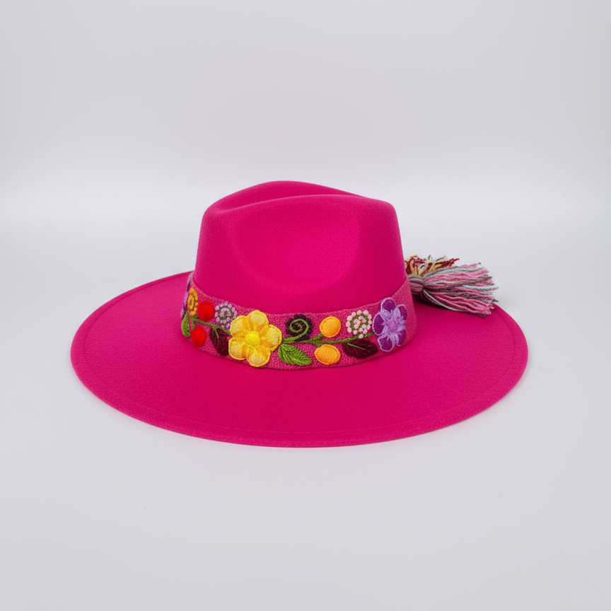 Sombrero de Fieltro Fucsia con Cinta y Bordado Floral Artesanal